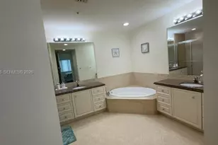 19 W Harbour Isle Dr W, Fort Pierce, FL 34949 - Photo 25