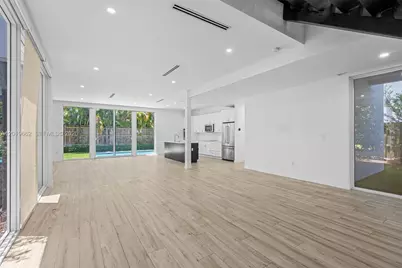 1816 SW 23rd St, Miami, FL 33145 - Photo 9