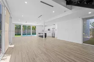 1816 SW 23rd St, Miami, FL 33145 - Photo 9