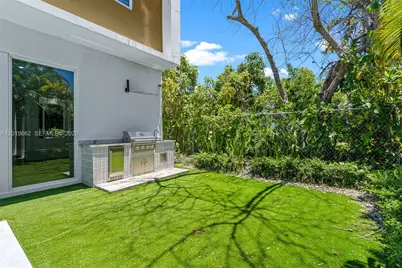 1816 SW 23rd St, Miami, FL 33145 - Photo 63