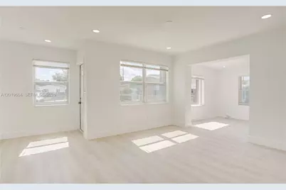 1031 NW 23rd Way, Fort Lauderdale, FL 33311 - Photo 5