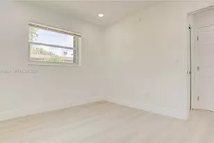 1031 NW 23rd Way, Fort Lauderdale, FL 33311 - Photo 17
