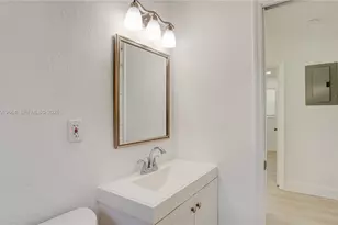 1031 NW 23rd Way, Fort Lauderdale, FL 33311 - Photo 19