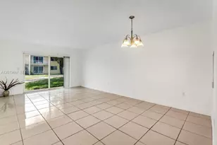 505 NW 177th St, Miami Gardens, FL 33169 - Photo 5