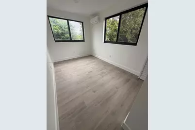 2330 NW 9 St #15, Miami, FL 33125 - Photo 3
