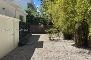 3132 Elizabeth St, Miami, FL 33133 - Photo 11