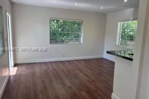 3132 Elizabeth St, Miami, FL 33133 - Photo 3