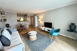 1155 Brickell Bay Dr, Miami, FL 33131 - Photo 21