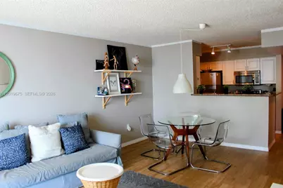 1155 Brickell Bay Dr #1205, Miami, FL 33131 - Photo 9