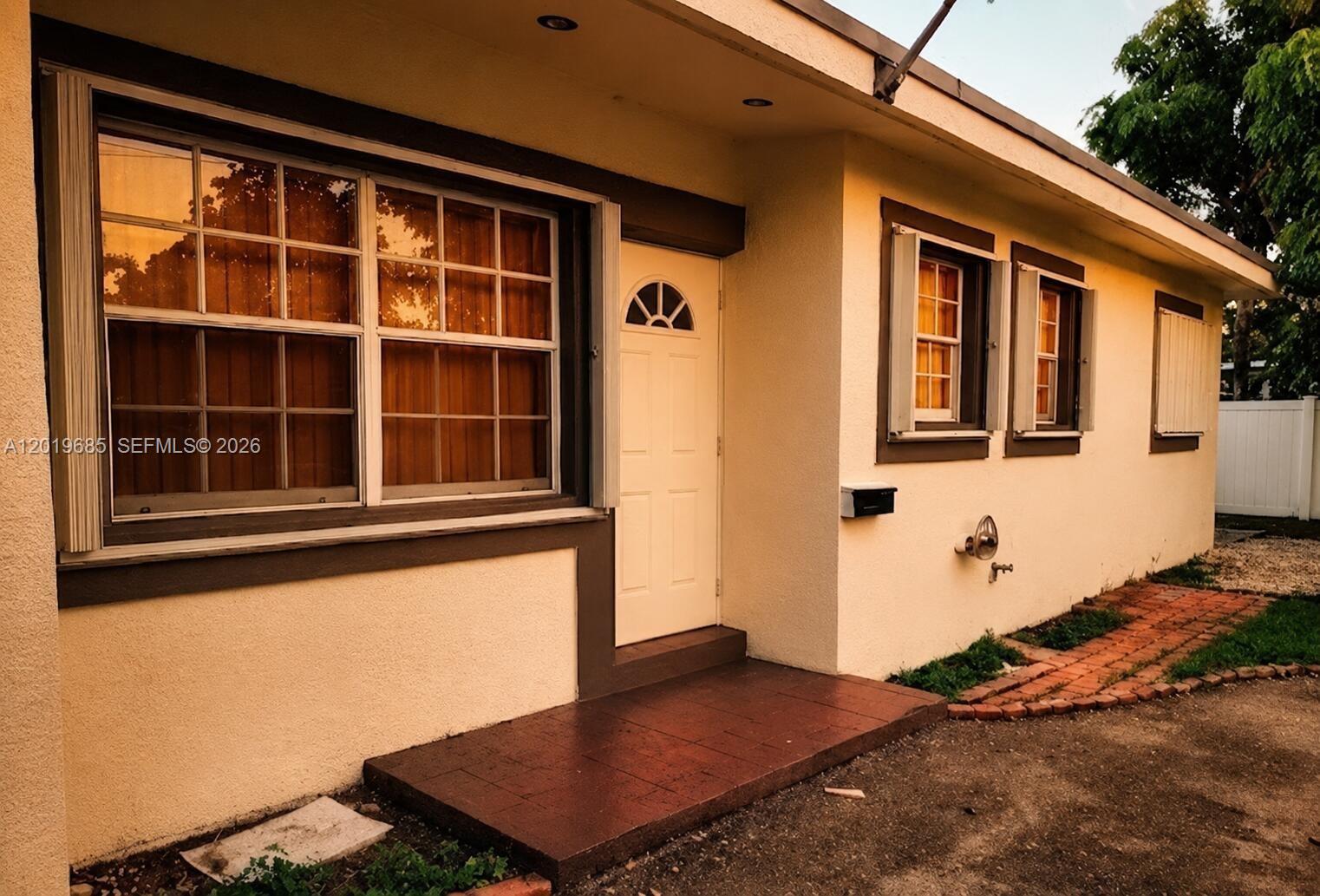 571 NE 172nd St - 571 NE 172nd St, North Miami Beach, FL 33162 Luxury Property | Jose Angel Pina