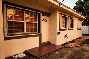 571 NE 172nd St, North Miami Beach, FL 33162 - Photo 1