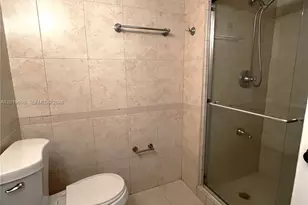 9715 Fontainebleau Blvd, Miami, FL 33172 - Photo 11