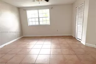 9715 Fontainebleau Blvd, Miami, FL 33172 - Photo 13