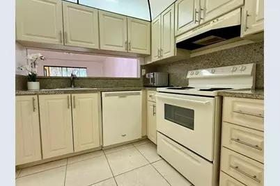 3470 Foxcroft Rd #204, Miramar, FL 33025 - Photo 13