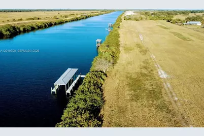 1589 N Frontier Circle, Labelle, FL 33935 - Photo 13