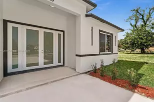313 13th S St, Fort Pierce, FL 34950 - Photo 11