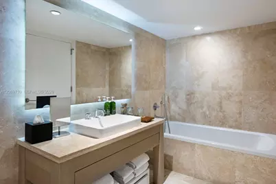 102 24th St #1012, Miami Beach, FL 33139 - Photo 7