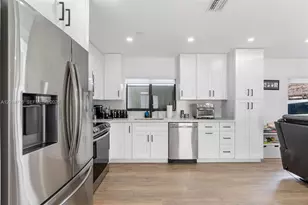 9460 Haitian Dr, Cutler Bay, FL 33189 - Photo 5