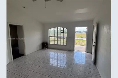510 SW 25th Pl, Cape Coral, FL 33991 - Photo 5