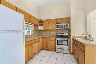 7730 SW 156th Ct, Miami, FL 33193 - Photo 11