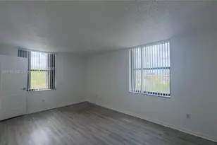 14611 N Kendall Dr, Miami, FL 33186 - Photo 13