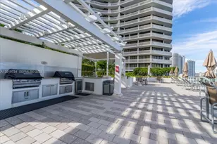 3000 Island Blvd, Aventura, FL 33160 - Photo 25