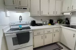 7815 N Camino Real, Miami, FL 33143 - Photo 11