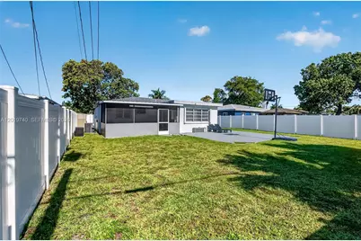 413 SW 5th Ave, Hallandale Beach, FL 33009 - Photo 29