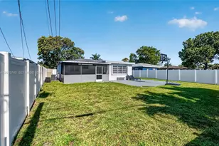 413 SW 5th Ave, Hallandale Beach, FL 33009 - Photo 29