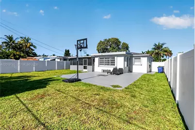 413 SW 5th Ave, Hallandale Beach, FL 33009 - Photo 27