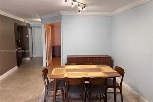 2401 Collins Ave, Miami Beach, FL 33140 - Photo 21