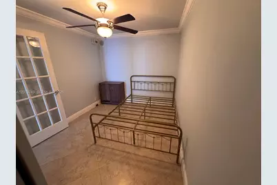 2401 Collins Ave #1807, Miami Beach, FL 33140 - Photo 17