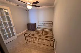 2401 Collins Ave, Miami Beach, FL 33140 - Photo 17