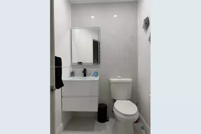 1481 NW 104th Ave, Plantation, FL 33322 - Photo 5