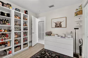 8061 NW 197th St, Hialeah, FL 33015 - Photo 17