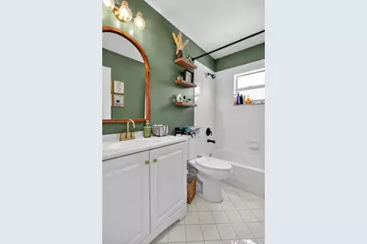 8061 NW 197th St, Hialeah, FL 33015 - Photo 19