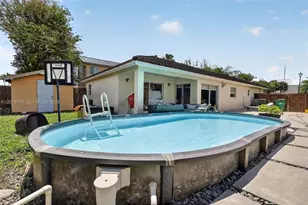 8061 NW 197th St, Hialeah, FL 33015 - Photo 31