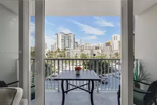 300 Bayview Dr, Sunny Isles Beach, FL 33160 - Photo 13