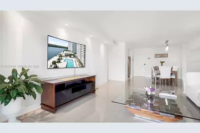 300 Bayview Dr #307, Sunny Isles Beach, FL 33160 - Photo 9