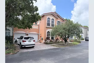 10824 NW 51st Ln, Doral, FL 33178 - Photo 1