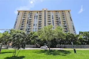 2350 NE 135th St, North Miami, FL 33181 - Photo 17