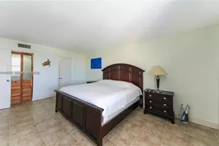 2350 NE 135th St, North Miami, FL 33181 - Photo 13