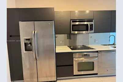 31 SE 6th St #2004, Miami, FL 33131 - Photo 11