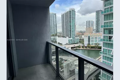 31 SE 6th St #2004, Miami, FL 33131 - Photo 5