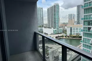 31 SE 6th St, Miami, FL 33131 - Photo 5