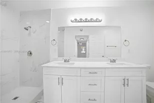 5201 Yellow Pine Ln, Tamarac, FL 33319 - Photo 17