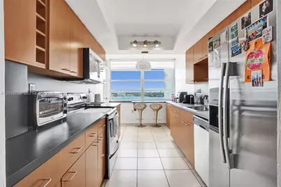 18021 Biscayne Blvd #1804, Aventura, FL 33160 - Photo 9