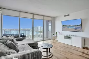 18021 Biscayne Blvd, Aventura, FL 33160 - Photo 3