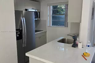 340 W 19th St, Hialeah, FL 33010 - Photo 5