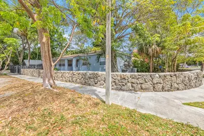 2301 Tequesta Ln, Coconut Grove, FL 33133 - Photo 5